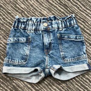 Gap Kids Blue Denim Shorts size 5.